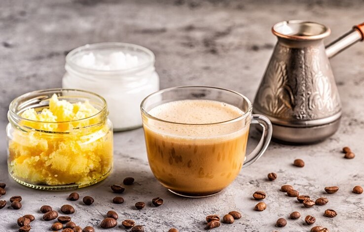 কফির সঙ্গে ঘি মিশিয়ে খাওয়া কি আসলেই উপকারী?