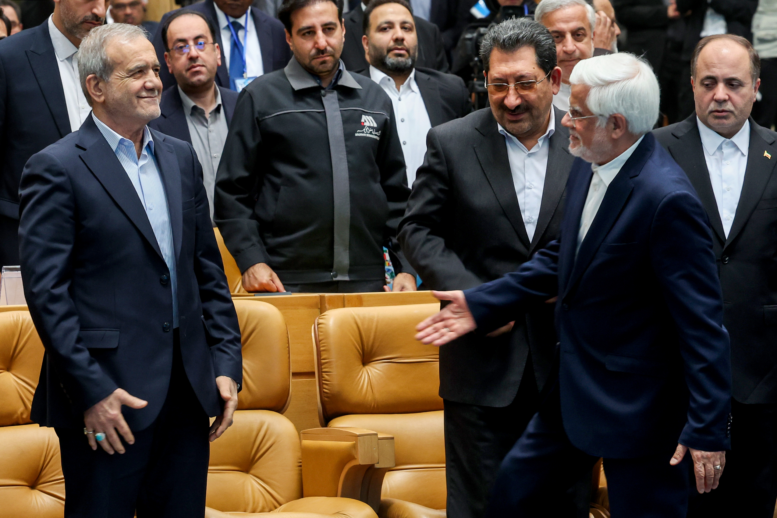 আফ্রিকায় বন্ধু খুঁজছে মধ্যপ্রাচ্যে ‘নিঃসঙ্গ’ ইরান