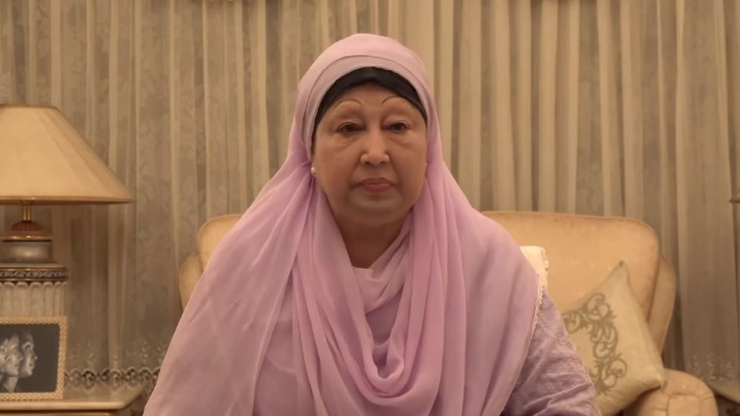 সিসিইউতে নিবিড় পর্যবেক্ষণে খালেদা জিয়া, আগামীকাল সারা দেশে দোয়া