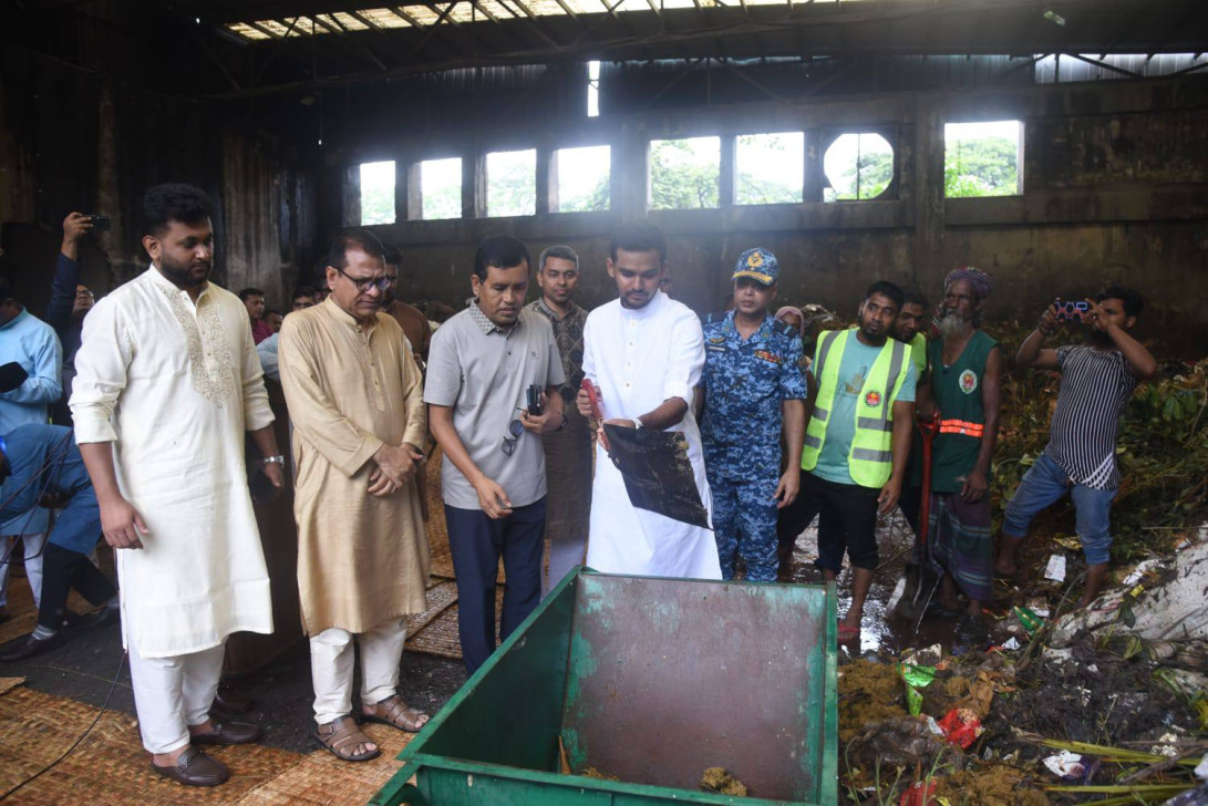 ঢাকা দক্ষিণ সিটি করপোরেশনে বর্জ্য অপসারণ শুরু 