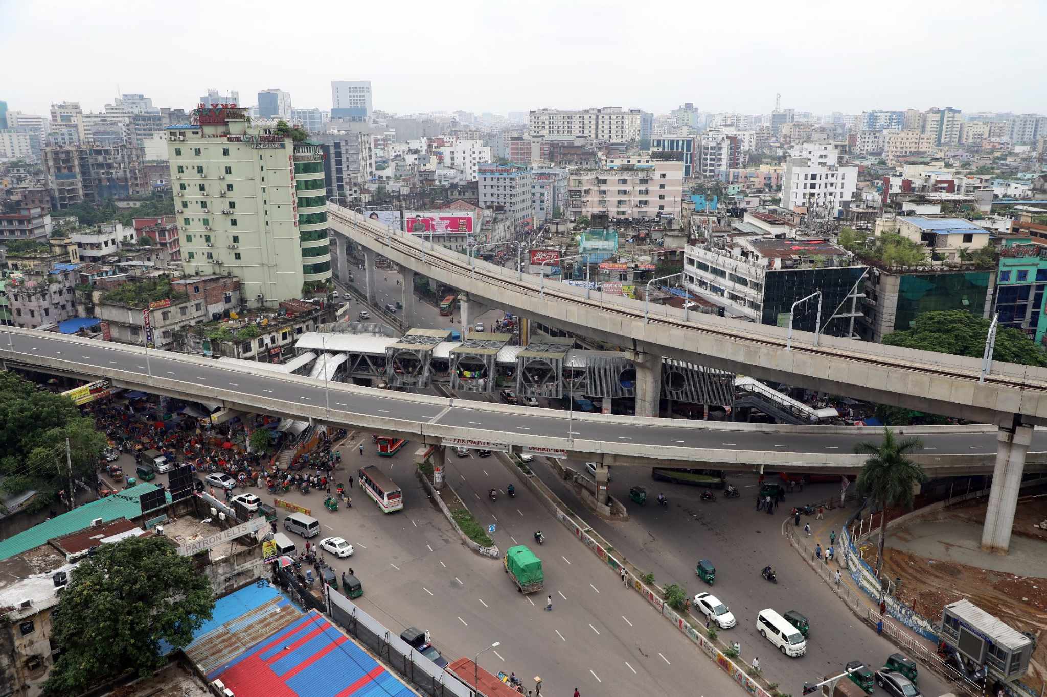 অচেনা রূপে চেনা ঢাকা