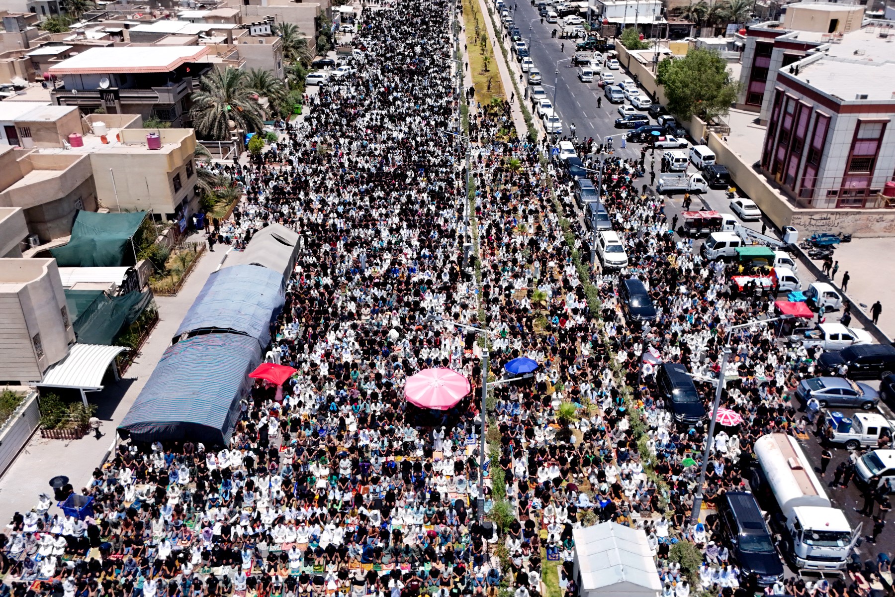‘নো আমেরিকা, নো ইসরায়েল’ স্লোগানে উত্তাল তেহরান-বাগদাদের রাজপথ