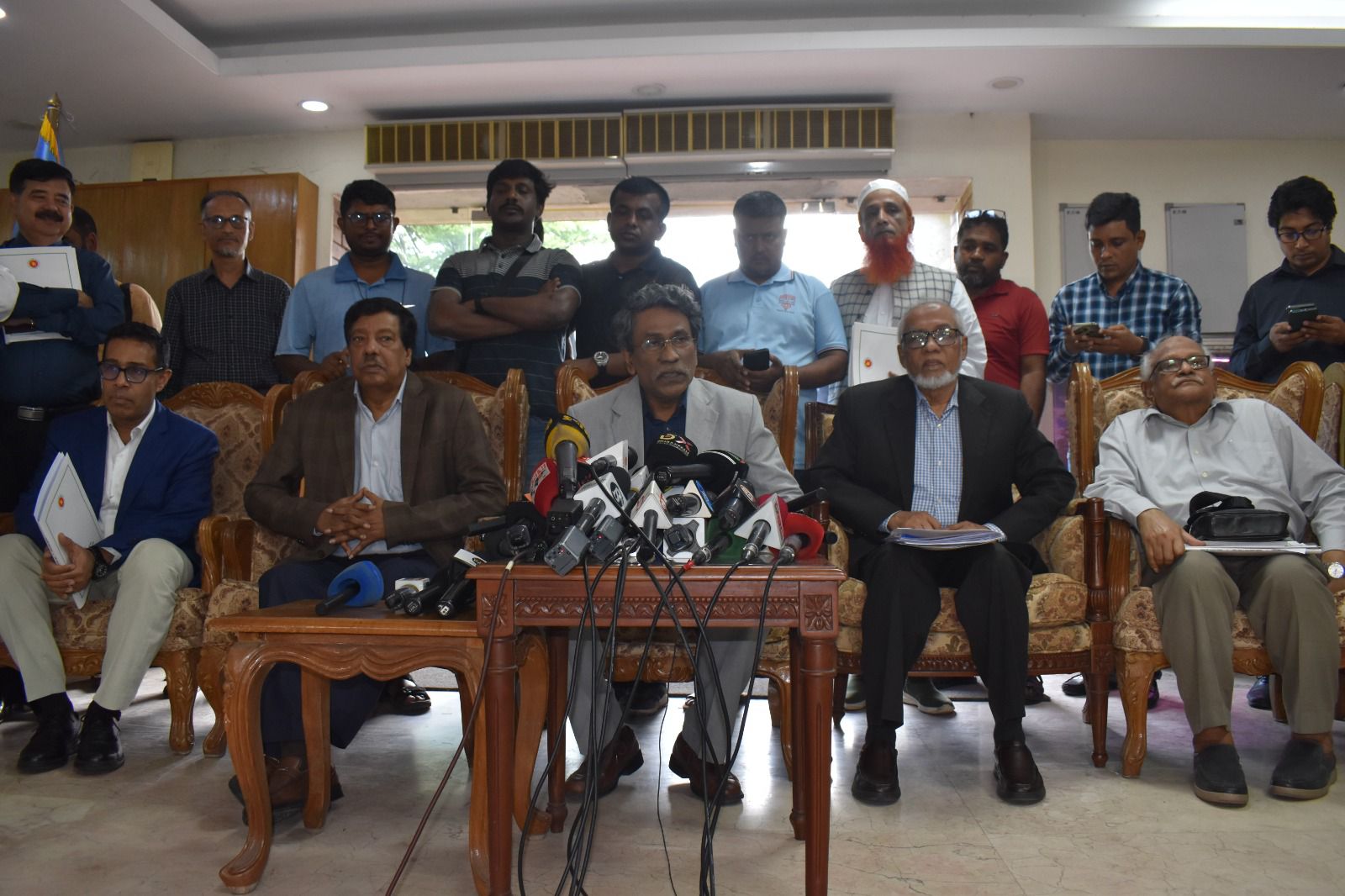 বিভাগীয় শহরে হাইকোর্টের স্থায়ী বেঞ্চ স্থাপনে ঐকমত্য হয়েছে: আলী রীয়াজ