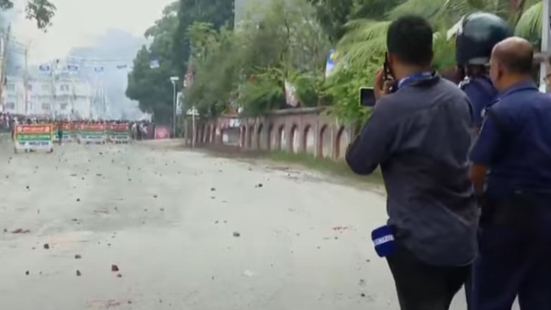 গোপালগঞ্জে সংঘর্ষ নিয়ে যা বলল পুলিশ