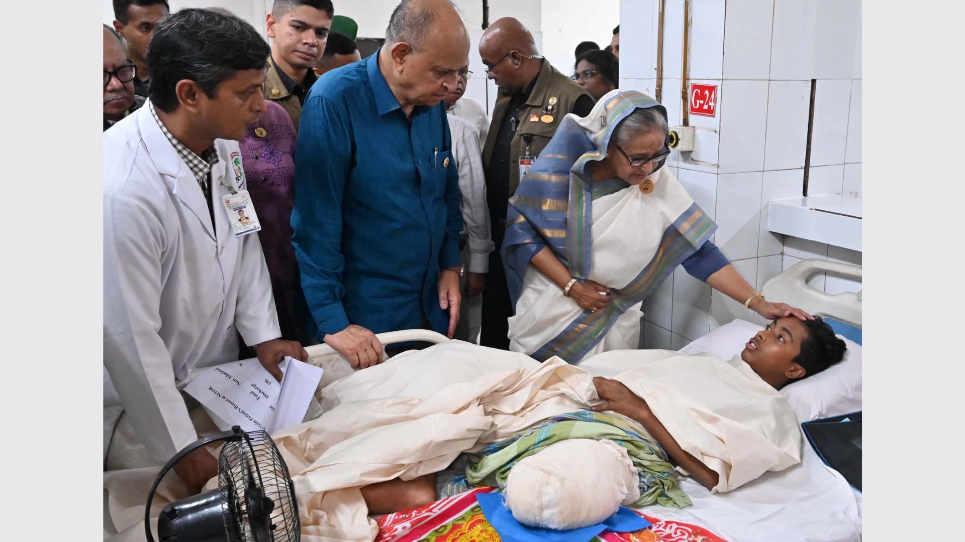২৭ জুলাই: ‘অশ্রুসজল’ হাসিনা সেদিন বলেছিলেন ‘নো ট্রিটমেন্ট, নো রিলিজ’