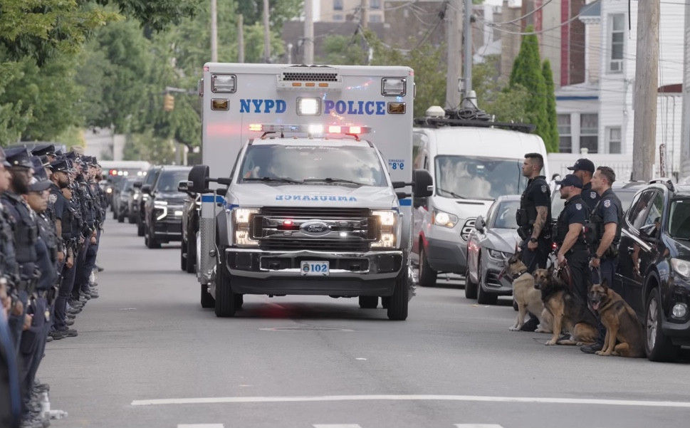 নিহত পুলিশ কর্মকর্তা দিদারুলকে শেষ বিদায় জানাল নিউইয়র্ক
