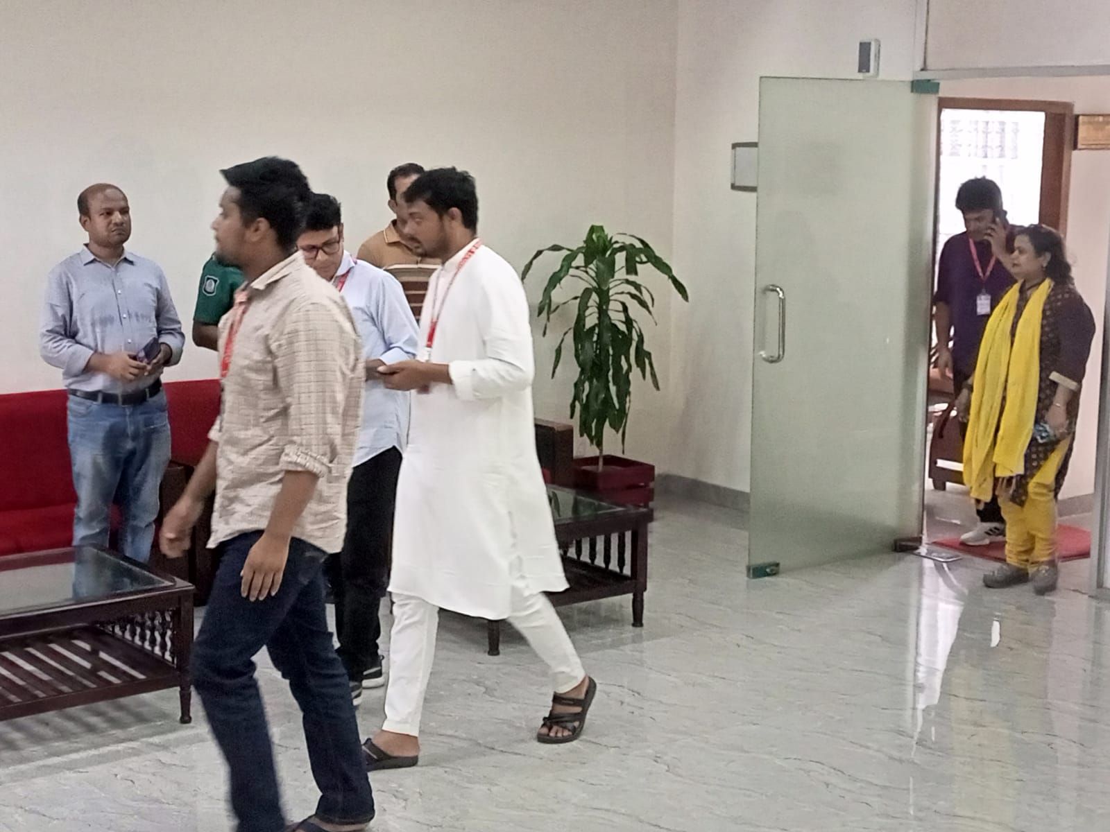 সিইসির সঙ্গে এনসিপি প্রতিনিধি দলের সাক্ষাৎ