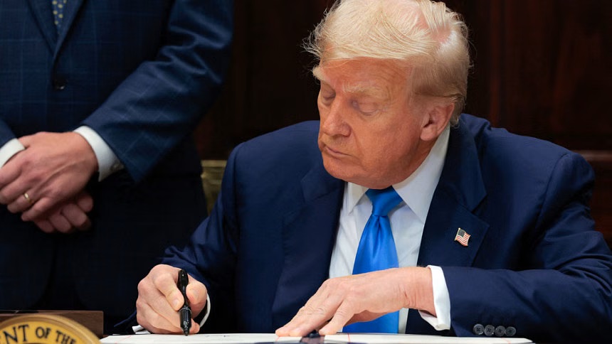 ভারতীয় পণ্যে শুল্ক দ্বিগুণ বাড়িয়ে ৫০ শতাংশ করার নির্দেশ ট্রাম্পের