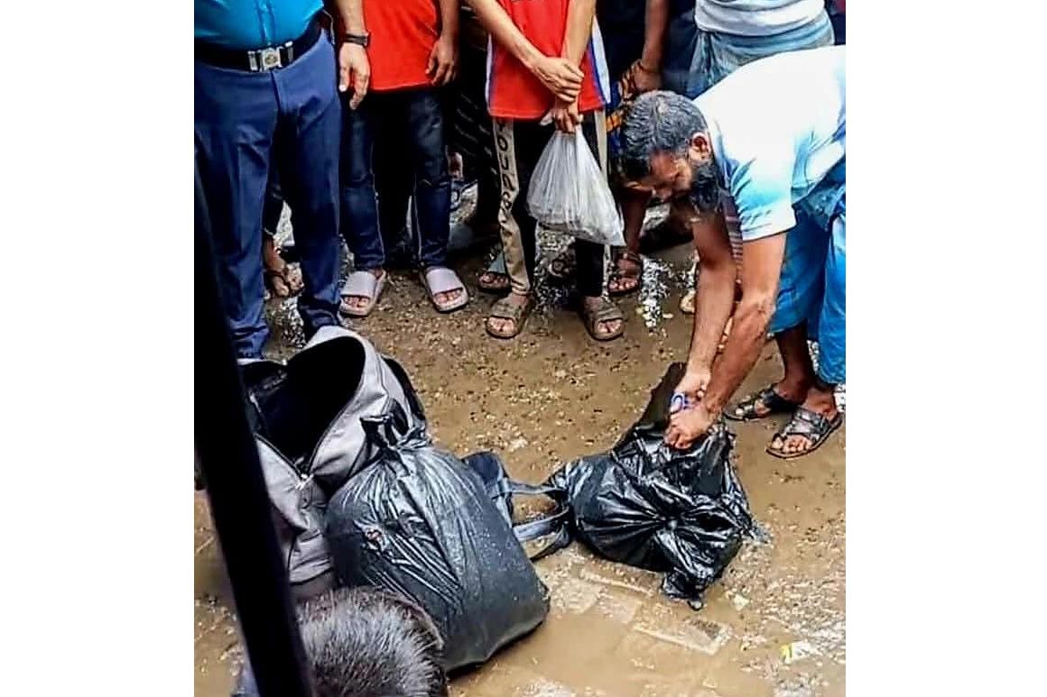 টঙ্গীতে ট্রাভেল ব্যাগ থেকে অজ্ঞাত যুবকের মরদেহ উদ্ধার
