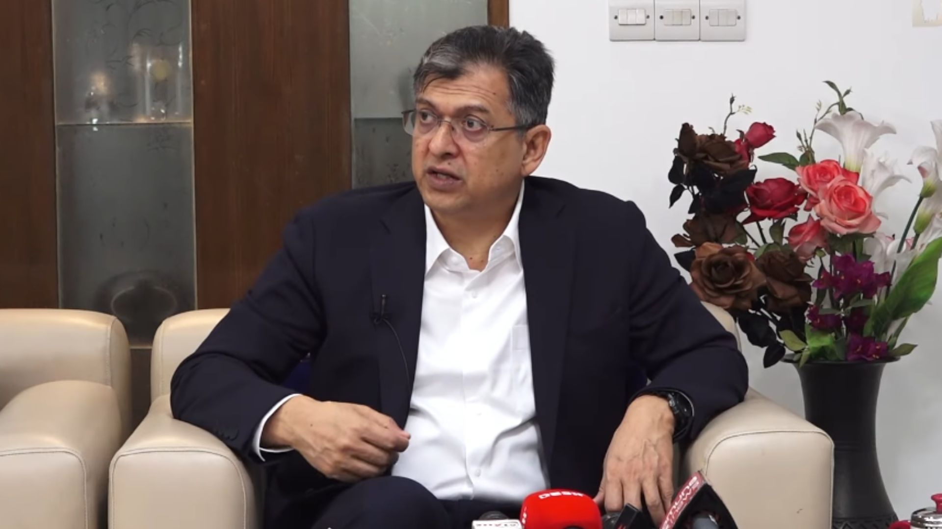 নির্বাচন ফেব্রুয়ারিতেই হবে, বয়কটের চেষ্টা করলে রাজনীতি থেকে মাইনাস: সালাহউদ্দিন