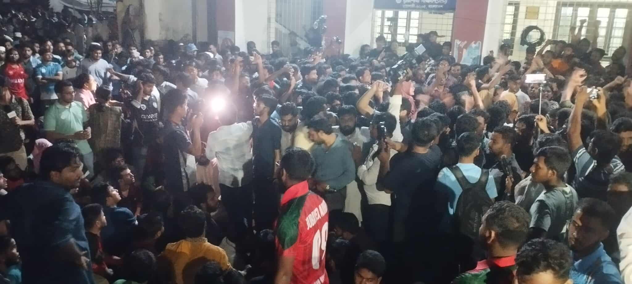 রাকসু নির্বাচন পিছিয়ে ১৬ অক্টোবর