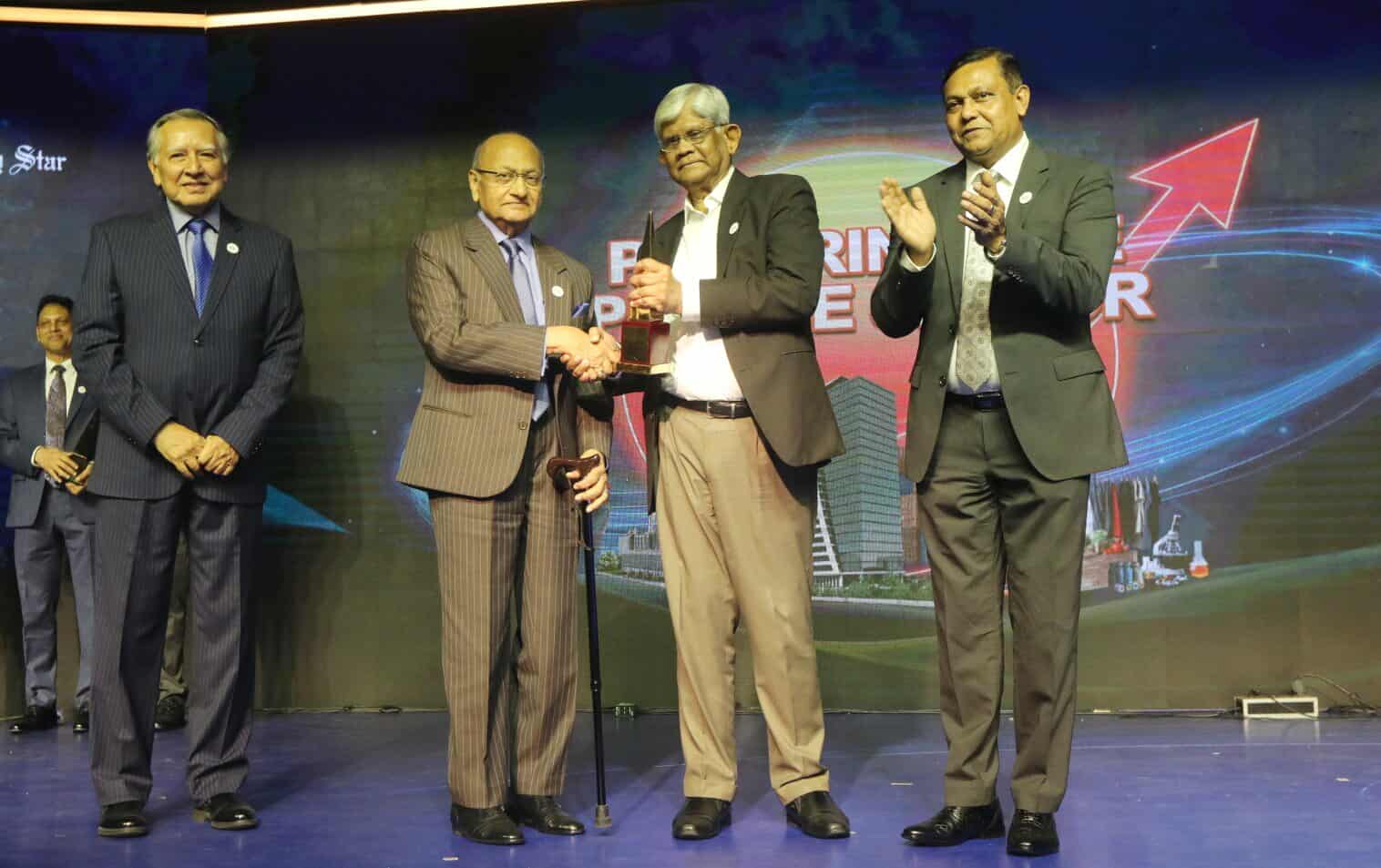 বাংলাদেশ বিজনেস অ্যাওয়ার্ড ২০২৪: এসিআই গ্রুপ চেয়ারম্যান আনিস উদ দৌলাকে আজীবন সম্মাননা