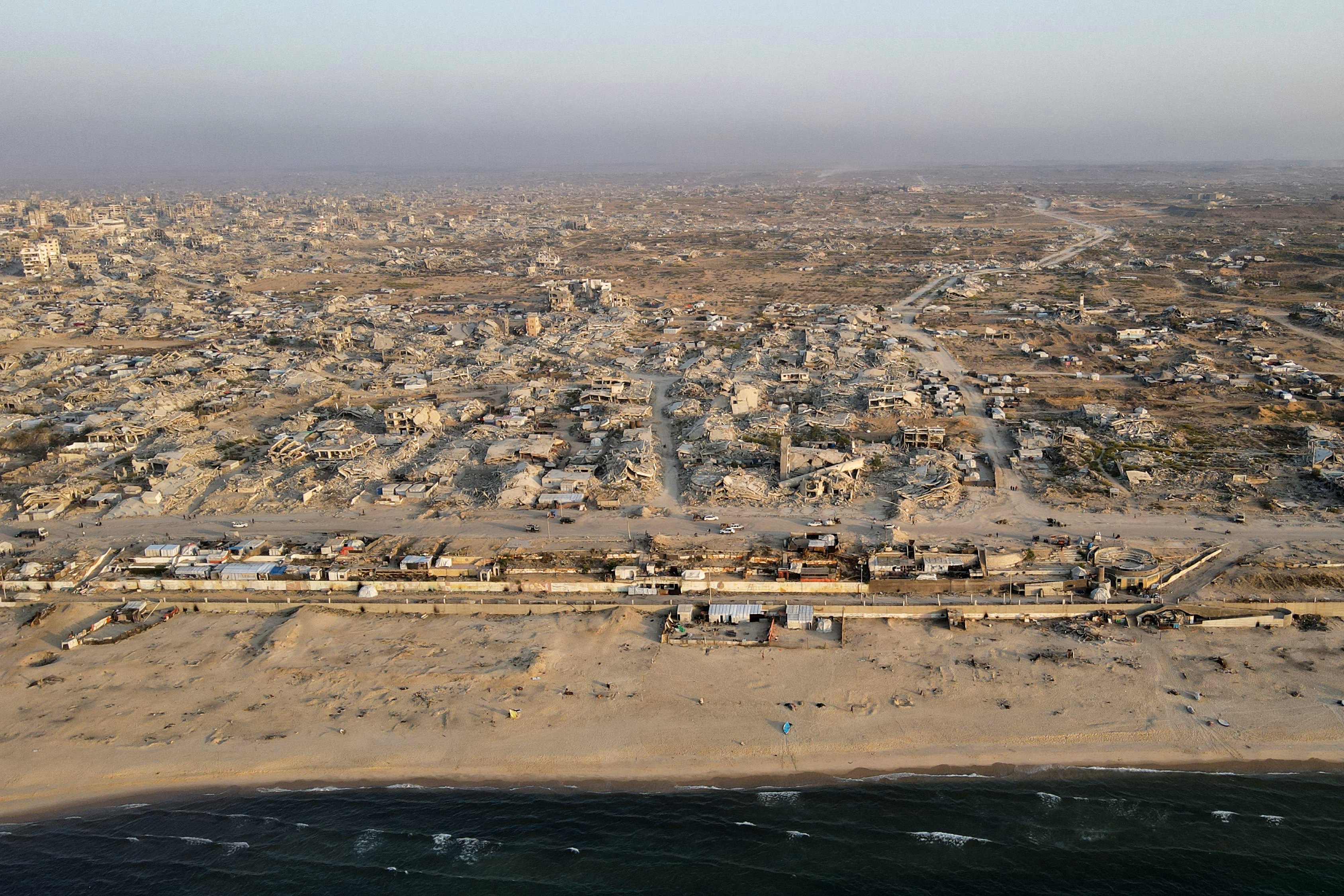 যুদ্ধের ২ বছর পর গাজায় গিয়ে যা দেখল বিবিসি