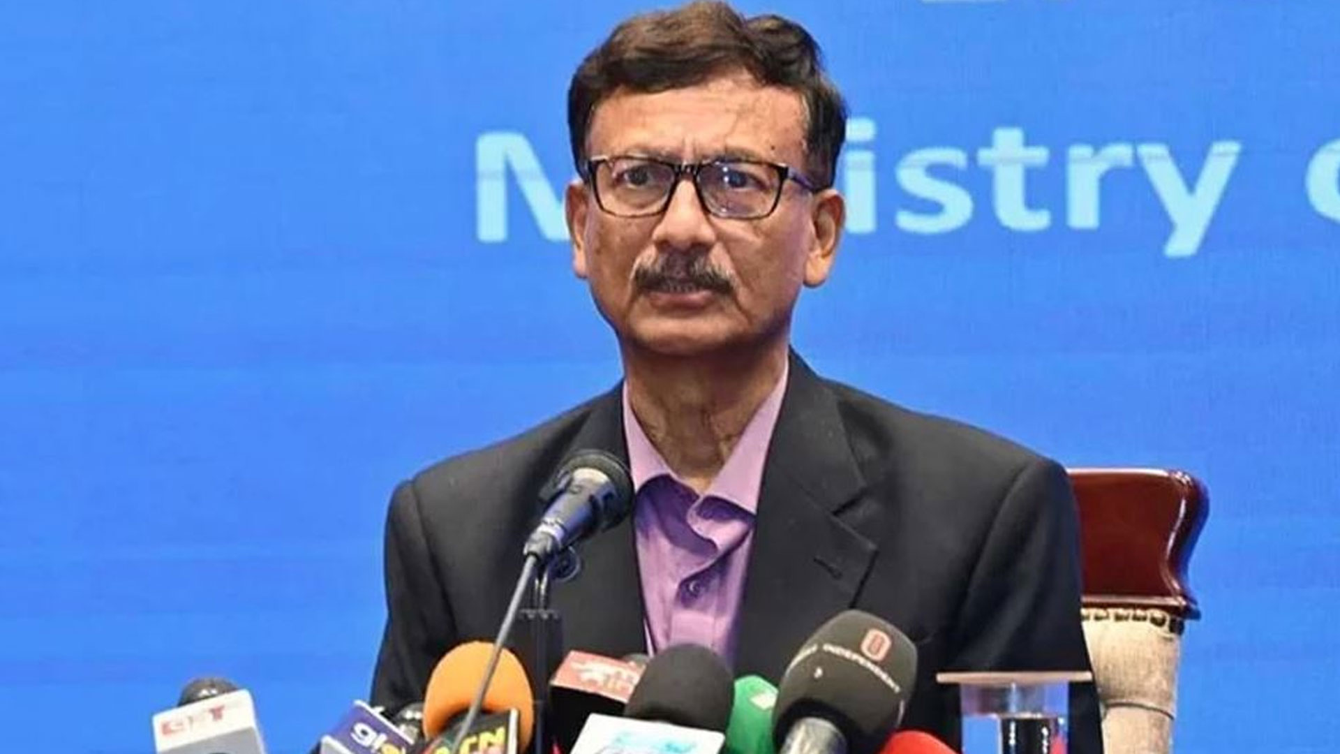 শেখ হাসিনা ও কামালের প্রত্যর্পণ চেয়ে নয়াদিল্লিকে চিঠি পাঠাবে ঢাকা: পররাষ্ট্র উপদেষ্টা