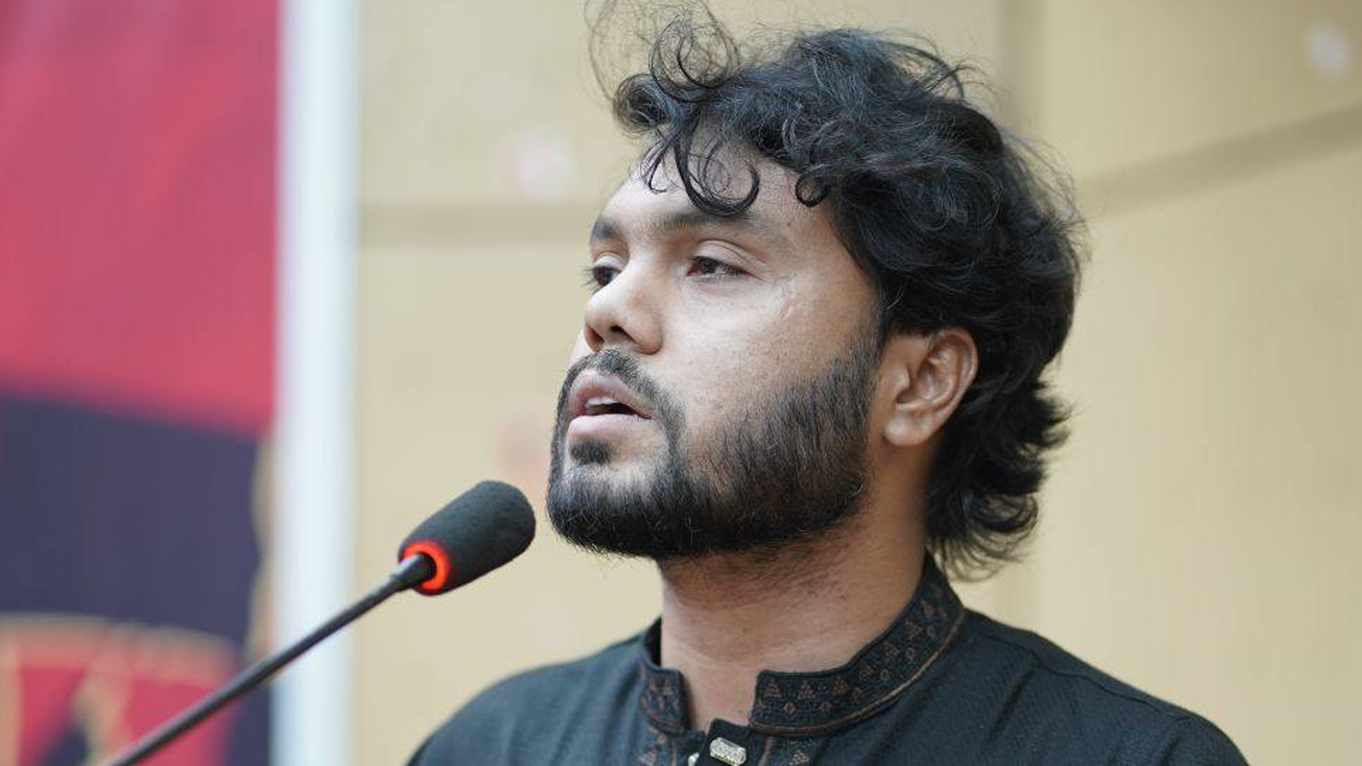 পল্টনে ইনকিলাব মঞ্চের ওসমান হাদি গুলিবিদ্ধ