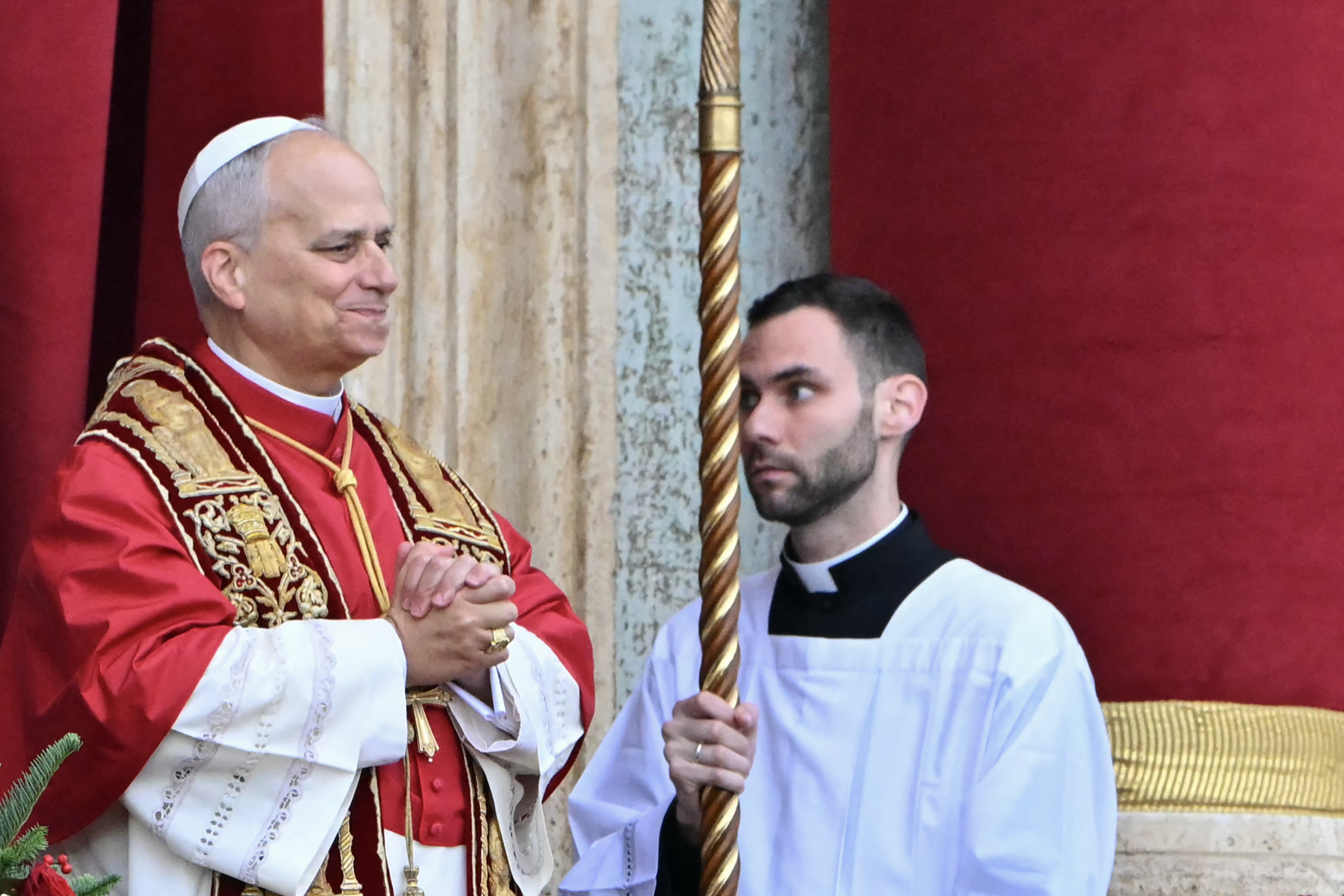 বড়দিনে ‘যুদ্ধের ক্ষত’ মুছে দেওয়ার আহ্বান জানালেন পোপ লিও
