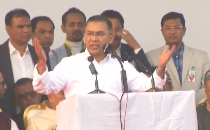 ‘প্রিয় বাংলাদেশ’ বলে বক্তব্য শুরু করলেন তারেক রহমান