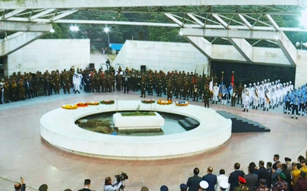 রাষ্ট্রীয় মর্যাদায় জিয়াউর রহমানের পাশে চিরনিদ্রায় খালেদা জিয়া