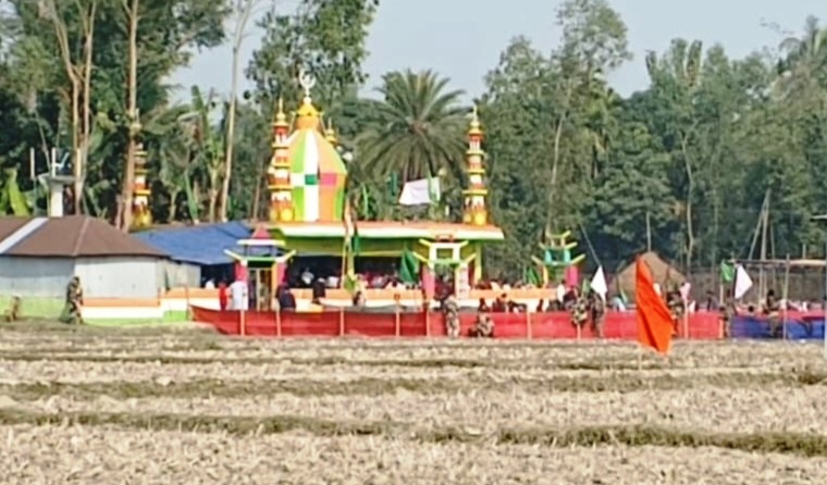 কুড়িগ্রাম সীমান্তের শূন্যরেখায় ‘মাজার জিয়ারত’ করতে পারলেন না বাংলাদেশি ভক্তরা