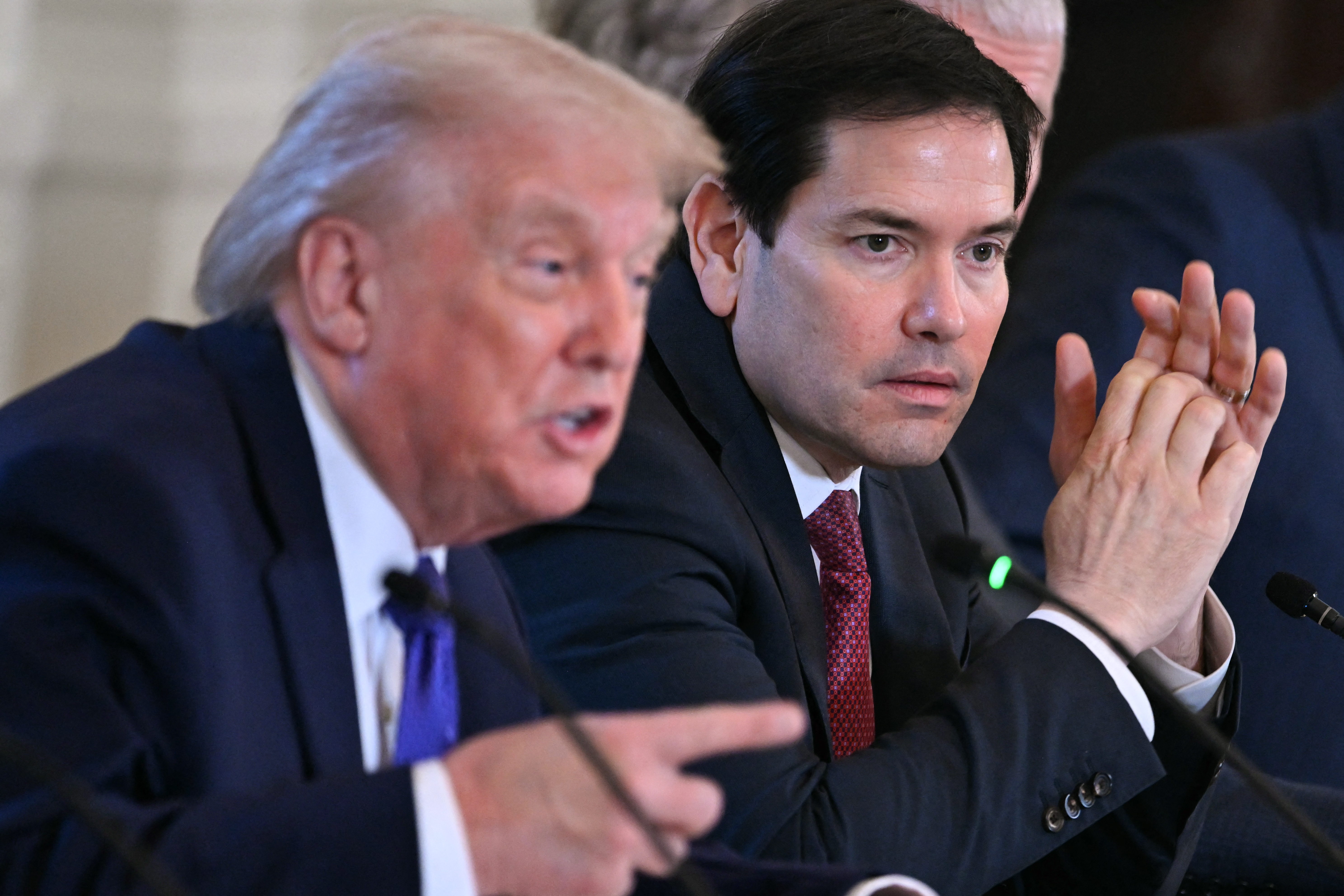 রুবিওকে কিউবার পরবর্তী নেতা করার ইঙ্গিত, নতুন হুঁশিয়ারি ট্রাম্পের