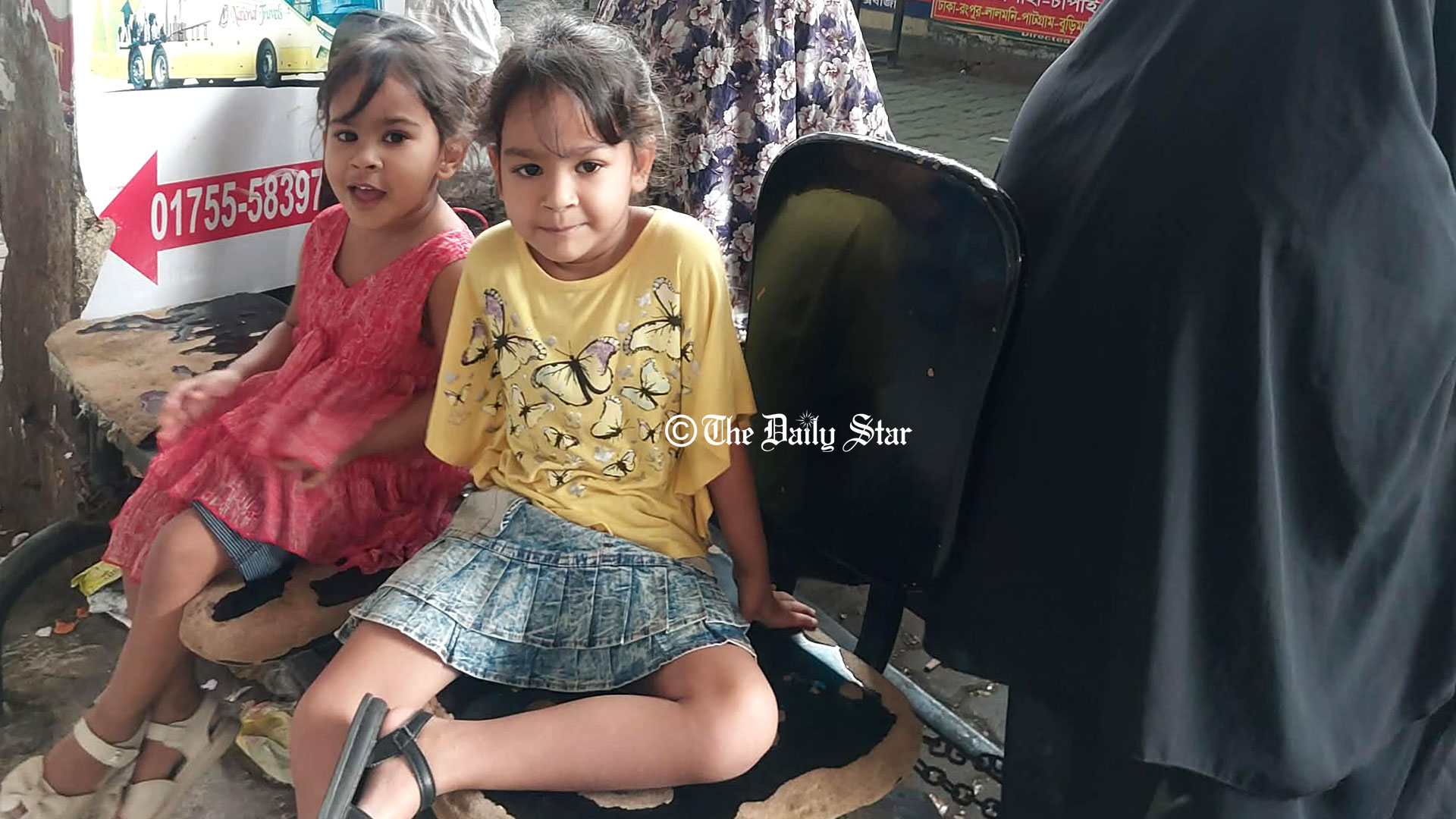 গাবতলীতে বাসের অপেক্ষা