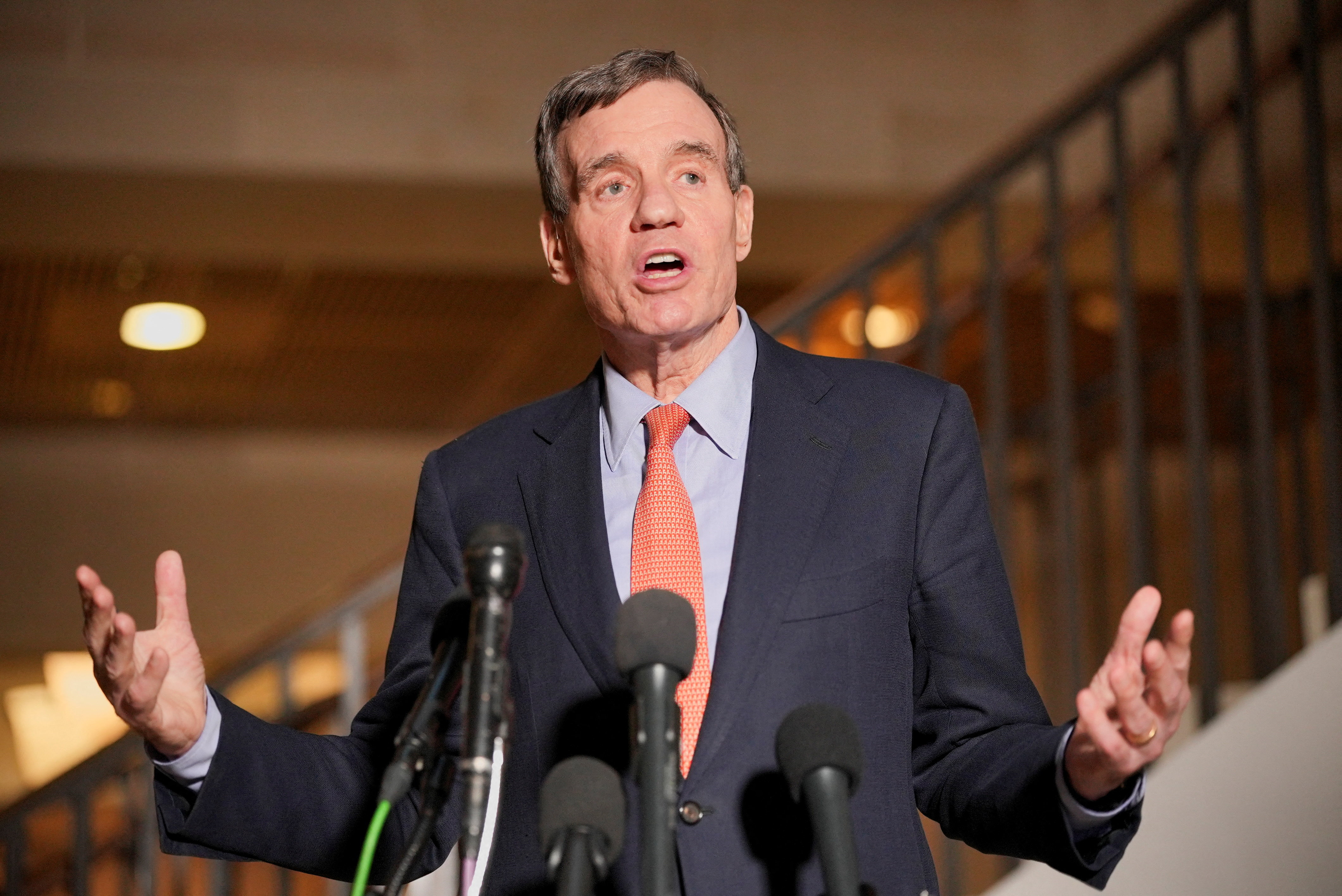 ভার্জিনিয়ার সিনেটর মার্ক ওয়ার্নার