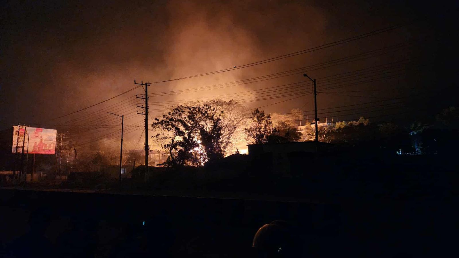 কক্সবাজারের কলাতলীতে গ্যাস স্টেশনে বিস্ফোরণ। ছবি: সংগৃহীত
