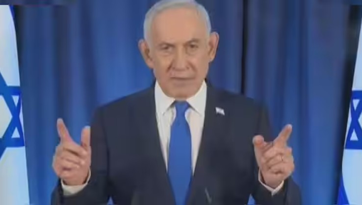 সেই আলোচিত 'ছয় আঙুল' ভিডিও থেকে নেওয়া স্ক্রিণশট। ছবি: কালেক্টেড