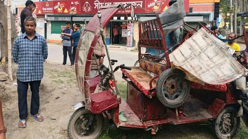 লালমনিরহাটে সড়ক দুর্ঘটনা