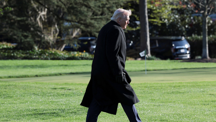 হোয়াইট হাউসে ফিরলেন ট্রাম্প। ছবি: রয়টার্স