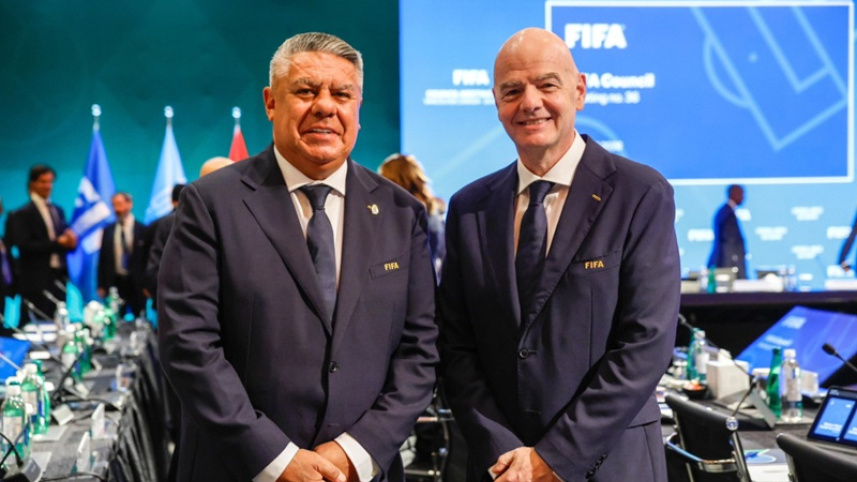 Gianni Infantino and Claudio Tapia