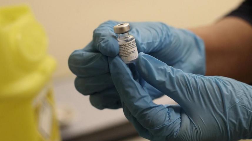 UK Vaccine_n.jpg