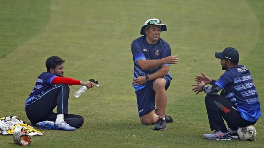 Tamim Iqbal, Shakib Al hasan & Russel Domingo