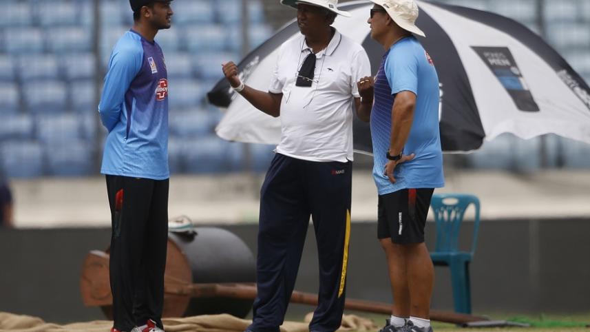 Shakib Al Hasan Russell Domingo, Gamini De Silva