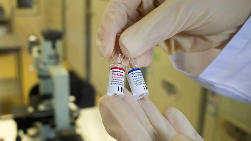 CORONAVIRUS-VACCINE-RUSSIA.jpg