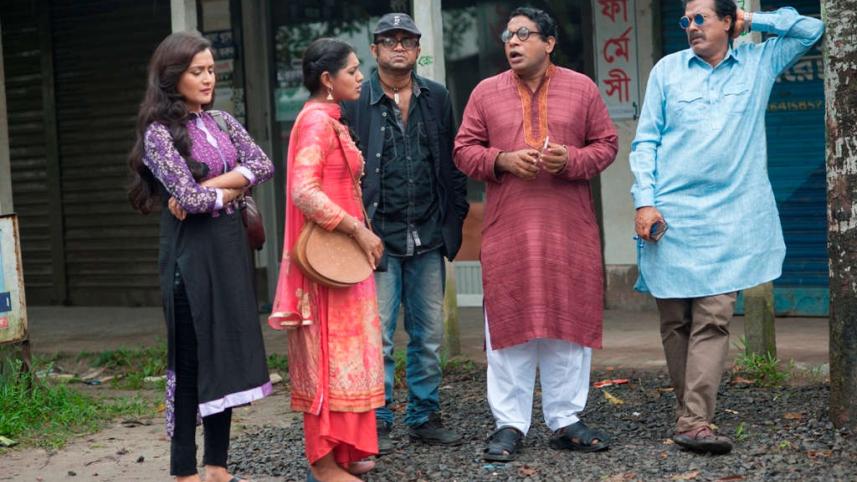 mahiner onek sadher ghorii.jpg