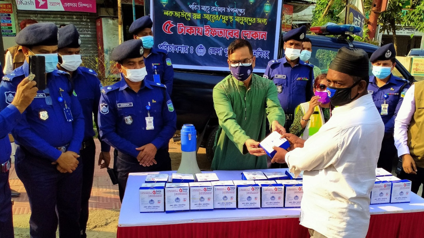 Mymensingh Police's iftar at Tk 5.jpg