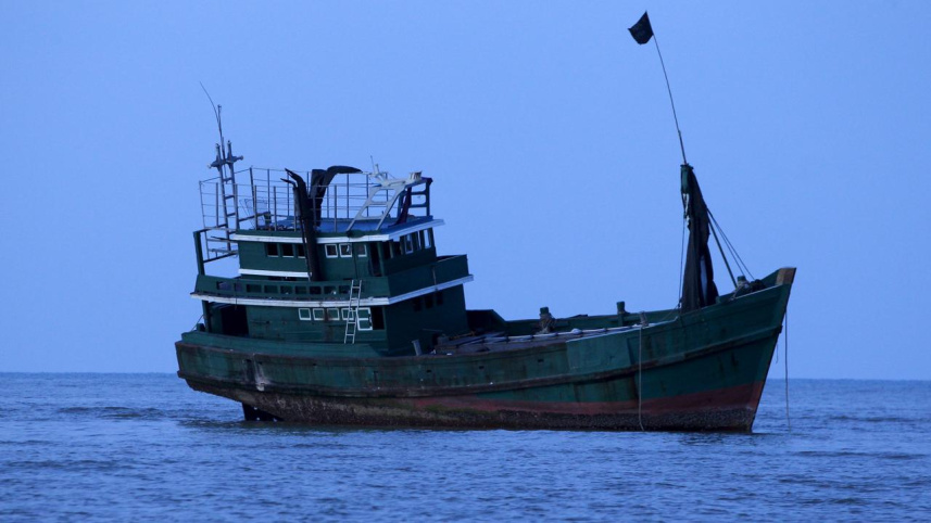 rohingya boat.jpg