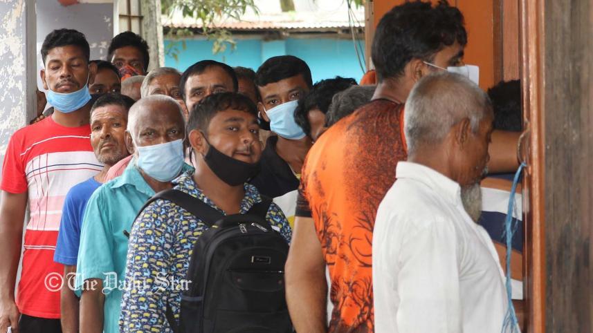 dinajpur_mass_vaccine_04.jpg