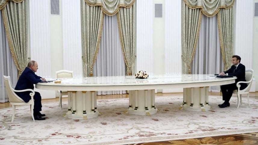 putin macron meeting 