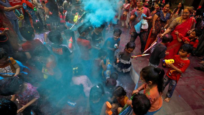 Holi 2022