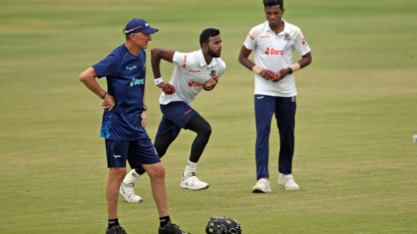 Ebadat Hossain & allan donald