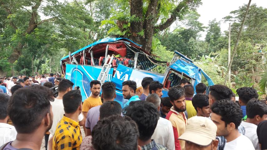 ujirpur_road_accident_2.jpg