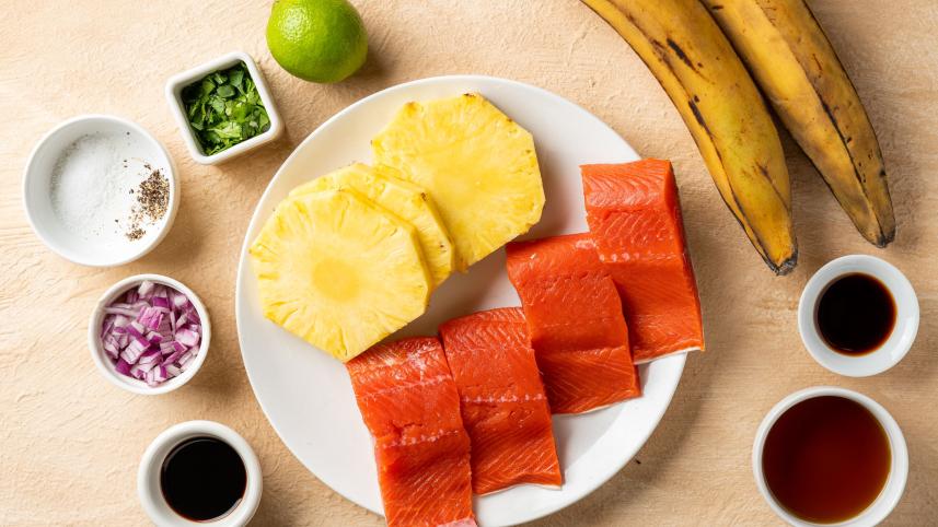 oven-roasted-salmon-with-plantains-pineapple-3029314-step_01-5029a0443d6c4bd7b2ceddc2893234a7.jpg