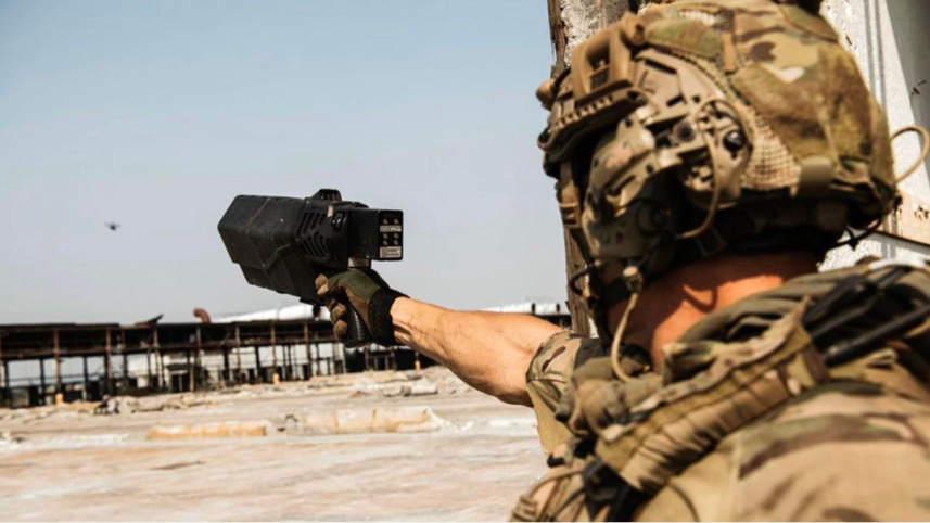 অস্ট্রেলিয়ায় নির্মিত ড্রোন জ্যামিং বন্দুক। ছবি : সংগৃহীত