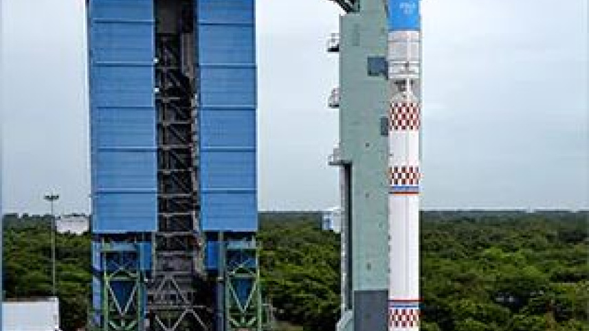 ভারতের মহাকাশ গবেষণা সংস্থার (আইএসআরও) এসএসএলভি-ডি১ রকেট। ছবি: আইএসআরও টুইটার পেজ থেকে