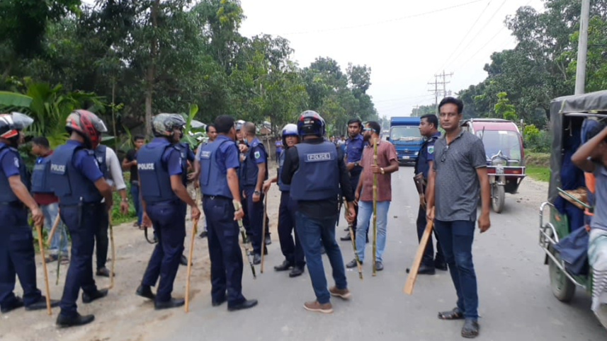 natore_police-bnp_clash_1.jpeg