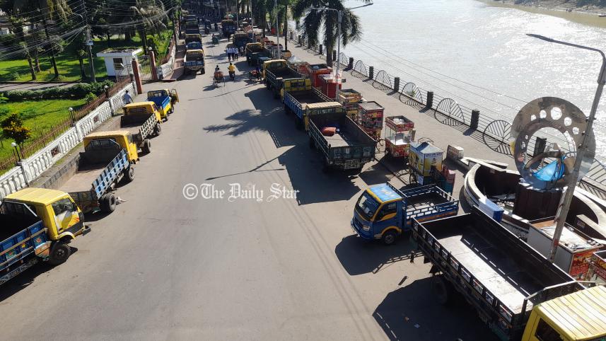 সিলেট-পণ্যবাহী-ট্রাক-ধর্মঘট