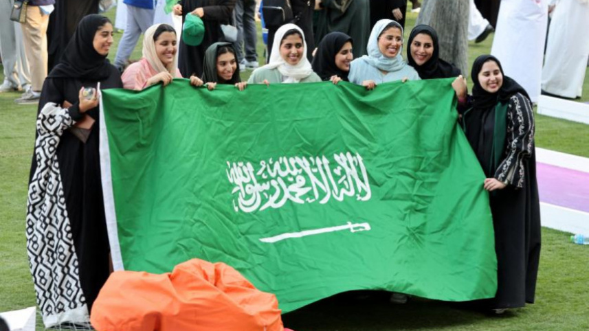 আর্জেন্টিনার বিপক্ষে জয়ের পর সৌদিতে ১ দিনের রাষ্ট্রীয় ছুটি ঘোষণা