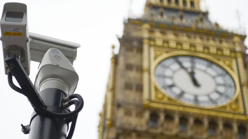 যুক্তরাজ্যে সরকারি ভবনে চীনের তৈরি ক্যামেরা নিষিদ্ধ.jpg